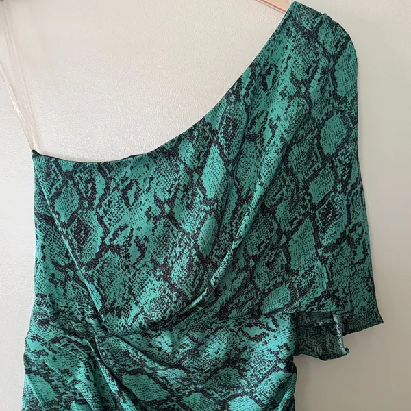vestique One-Shoulder Teal Snake-Print Midi Dress - Image 2