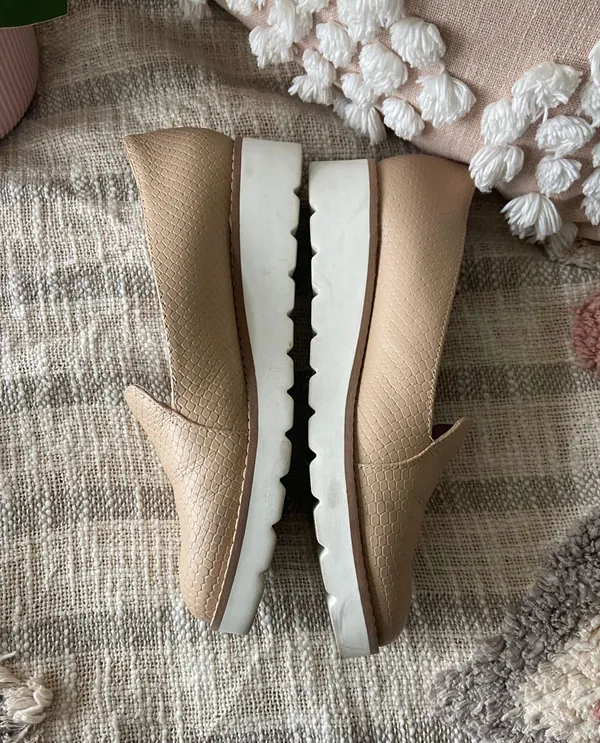 Preston & York Beige Loafers - Image 4