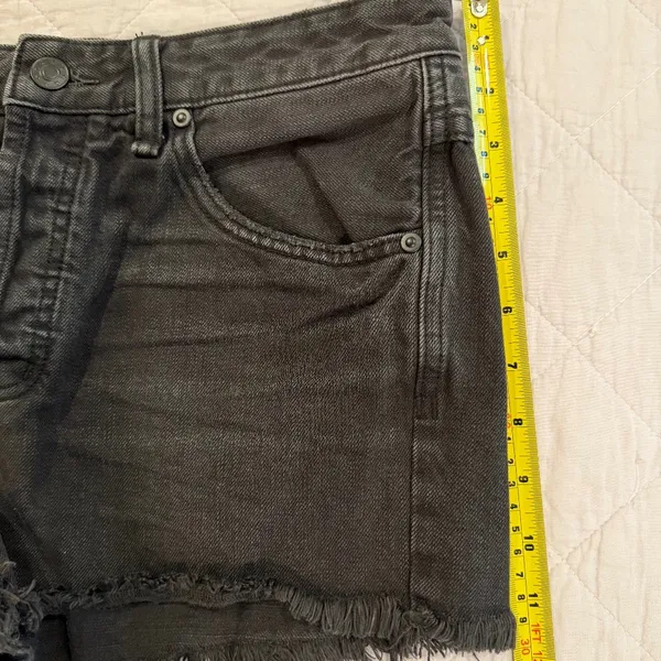 FREE PEOPLE High Rise Black Denim Jean Short Shorts 27 Raw Edge Frayed Cutoff - Image 8