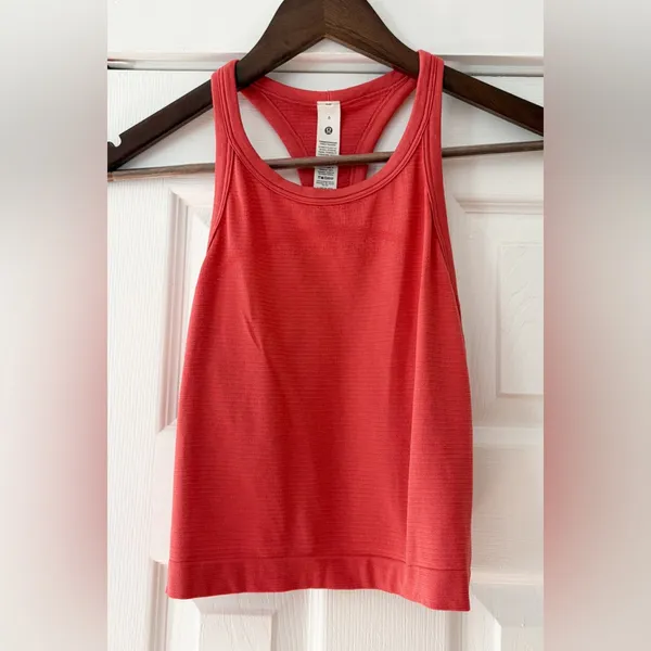 lululemon athletica Rust Cropped Swiftly 2.0‎ Tank Top Size 6 EUC - Image 3
