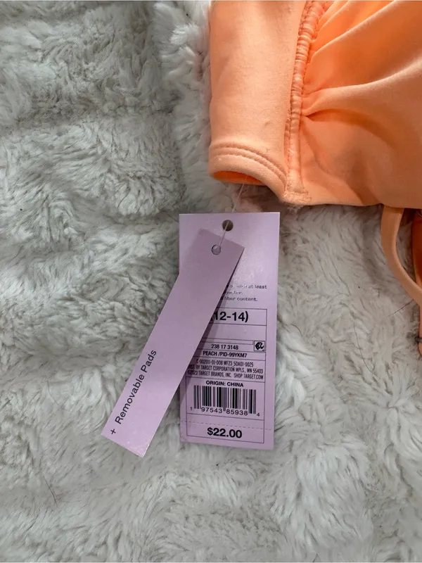 Target NWT Peach Underwire Bikini Top- Women Swim - Image 4