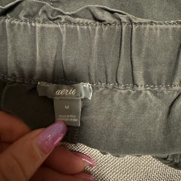 Aerie Women's Black Casual Shorts - Image 3