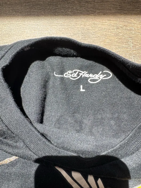 Ed Hardy Y2K Graphic Cropped Baby Tee - Image 5