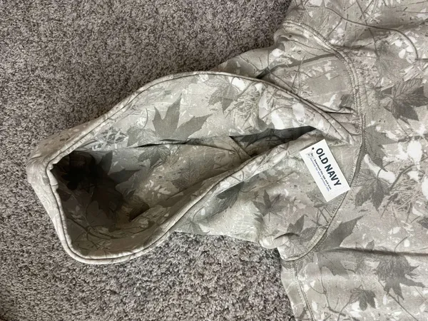 Camo Sweatshirt - Image 8