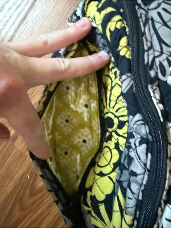 Vera Bradley Baroque Quilted Makeup Bag Retired Print - Image 3
