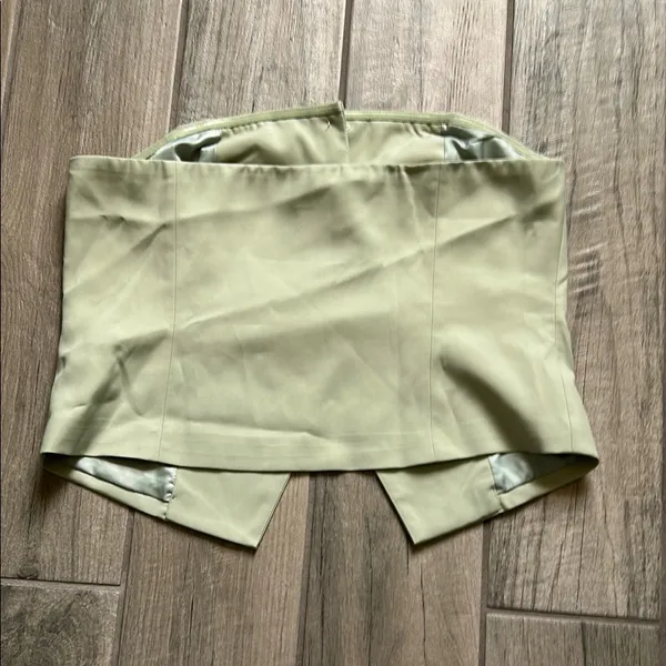 Elegant Cream Strapless Top Green Size 12 - Image 4