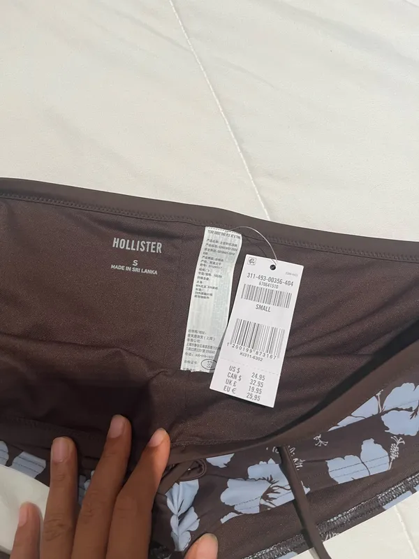 Hollister swim shorts  - Image 3
