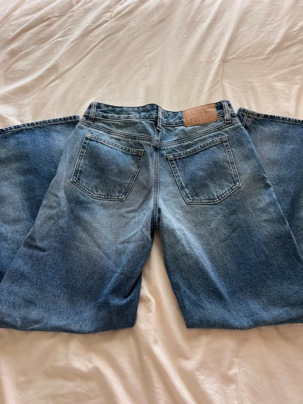 PacSun Casey Low-Rise Baggy Jeans Medium Indigo - Image 4