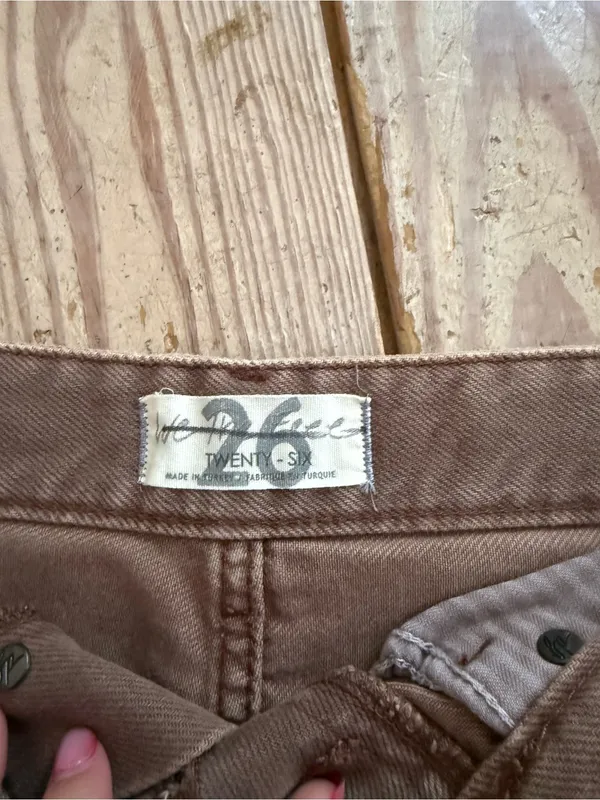 We The Free Denim Shorts size 26 - Image 3