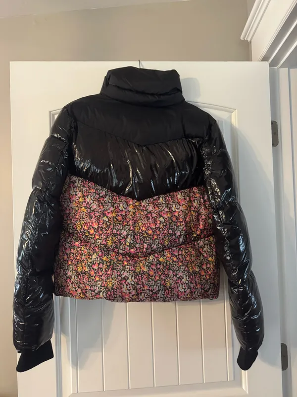 Steve Madden Ariana Floral Puffer Coat - Image 4