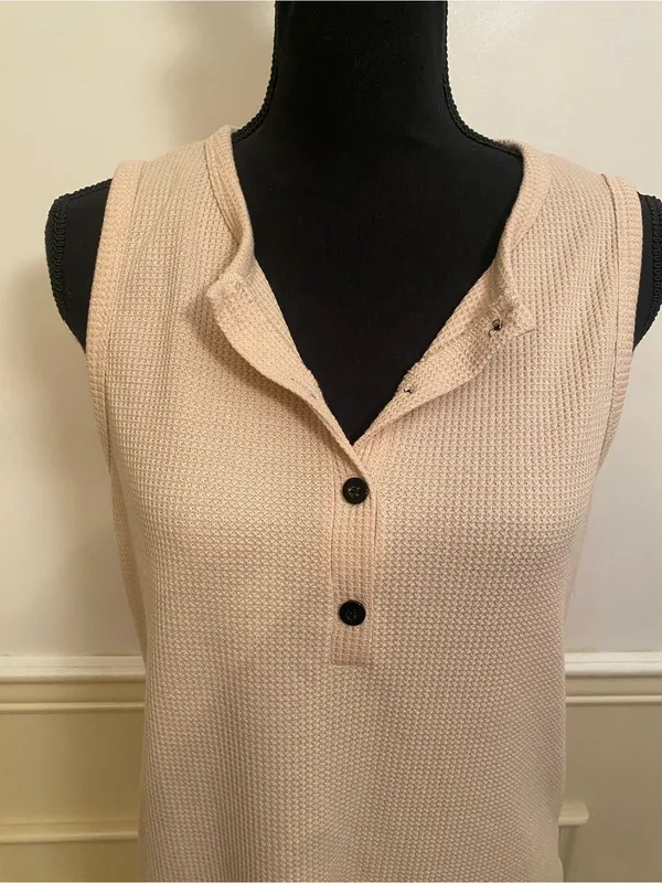 Sleeveless Cream Waffle Knit Henley Tank Top - Classic Neutral Style - Image 3
