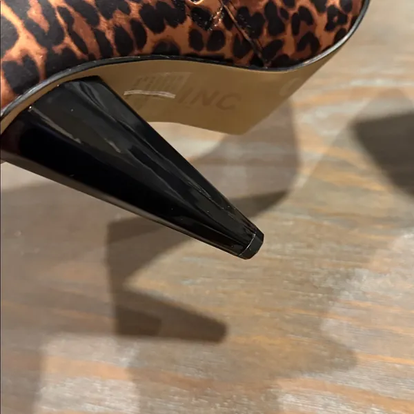 INC Mateo Leopard Print Ankle‎ Boots Size 6 NWOB Animal Print Pointed Toe Hee - Image 9