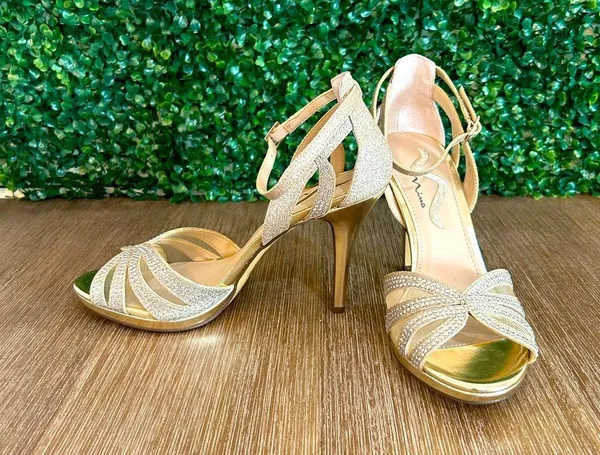 Mina Women’s Size 9 Chic Gold Heels – New with Minor Scuffs from Try-On Formal - Image 3