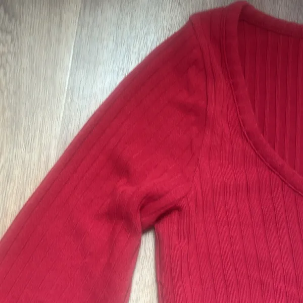 Madewell Women’s Ribbed‎ Cardigan Crop Tee in Scarlet - Image 6