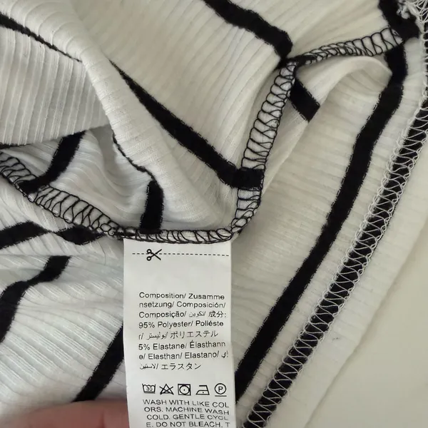 Shein Striped Top White Black Contrast Ribbed Fitted Long Sleeve - Image 11