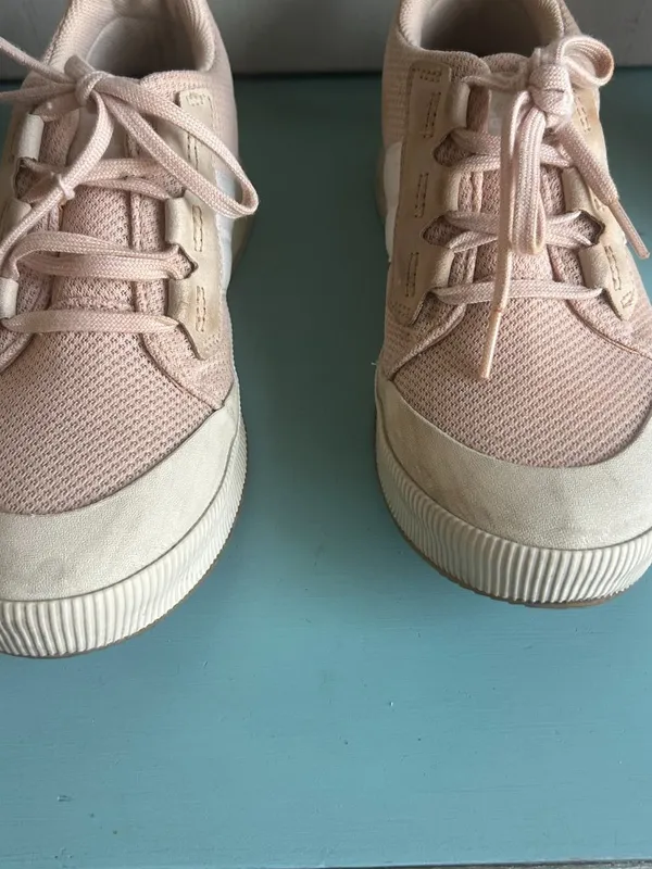 Sorel Women's Out N About III Low Waterproof Sneaker Size 8 in Nova Sand/Chalk - Image 8