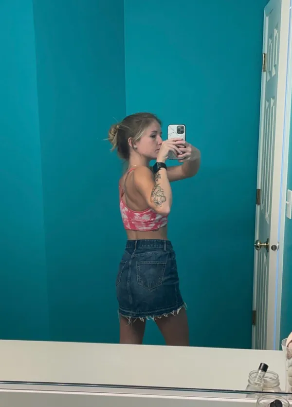 Hollister Denim / Jean Skirt - Image 5
