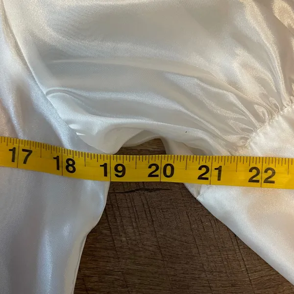 Gracia Satin Button Down Blouse Women Medium White Chic Puff Sleeve Collared Top - Image 8