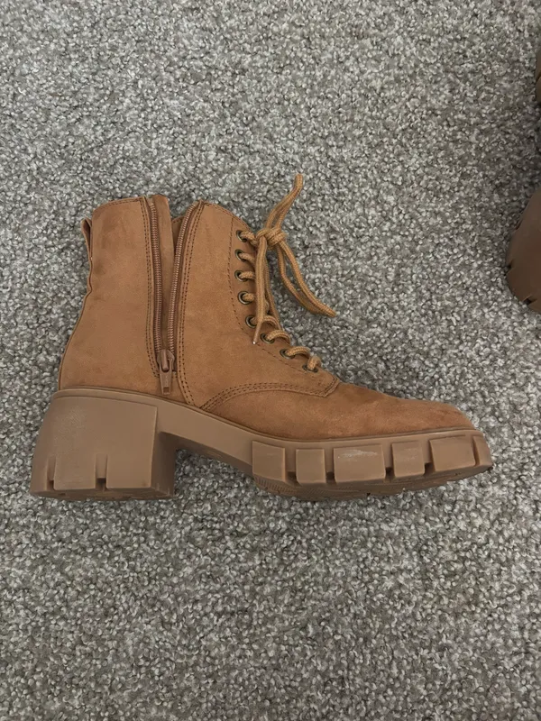 Brown Suede Boots - Image 6