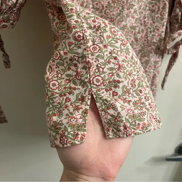 Hyacinth House Fiona Floral Top Small - Image 9