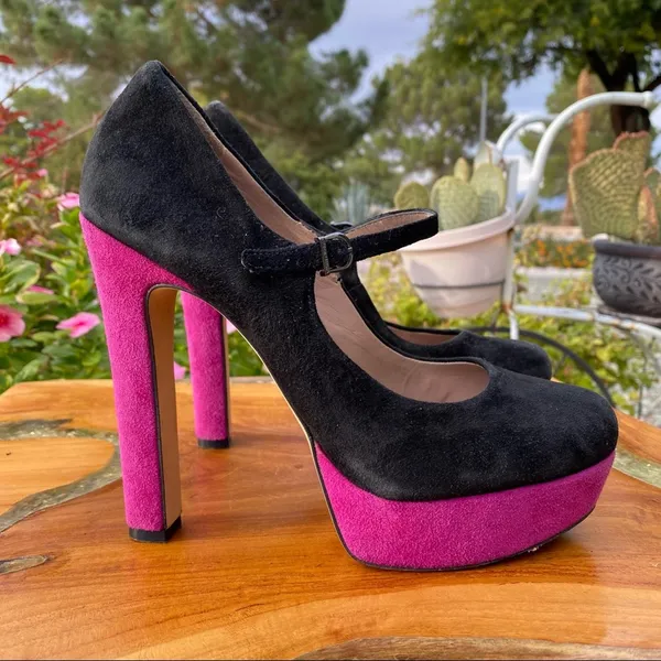 VINCE CAMUTO Black and Purple Suede Mary Jane Platform Pump Heel Size 6 - Image 4