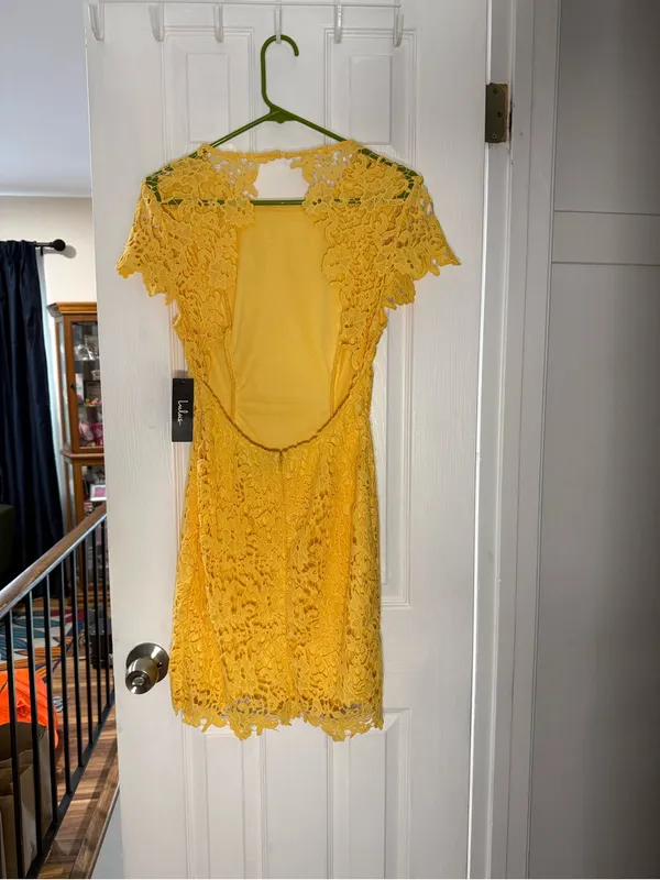 Lulu's Yellow Lace Short Sleeve Cocktail Dress - Image 2