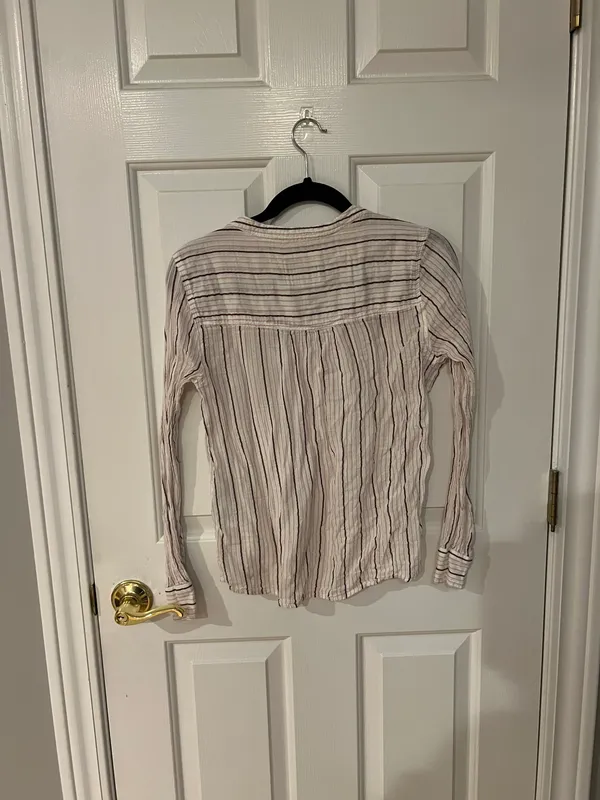 Abercrombie And Ditch Top - Image 4