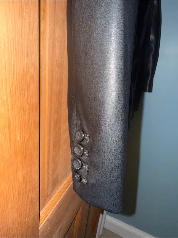 Classic Black Faux Leather Women's Blazer Jacket SIze Small - Image 6