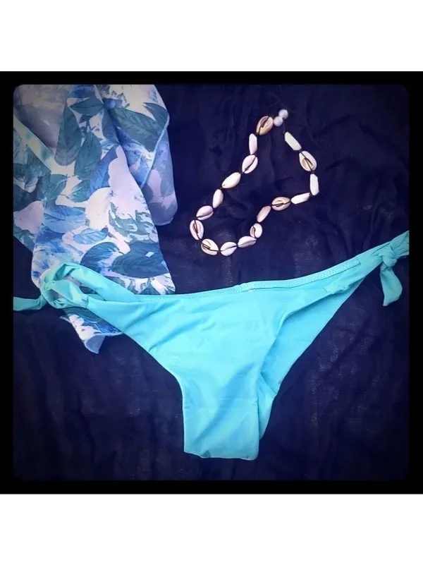 Bikini Bottoms and Sarong Wrap Size Small Blue - Image 3
