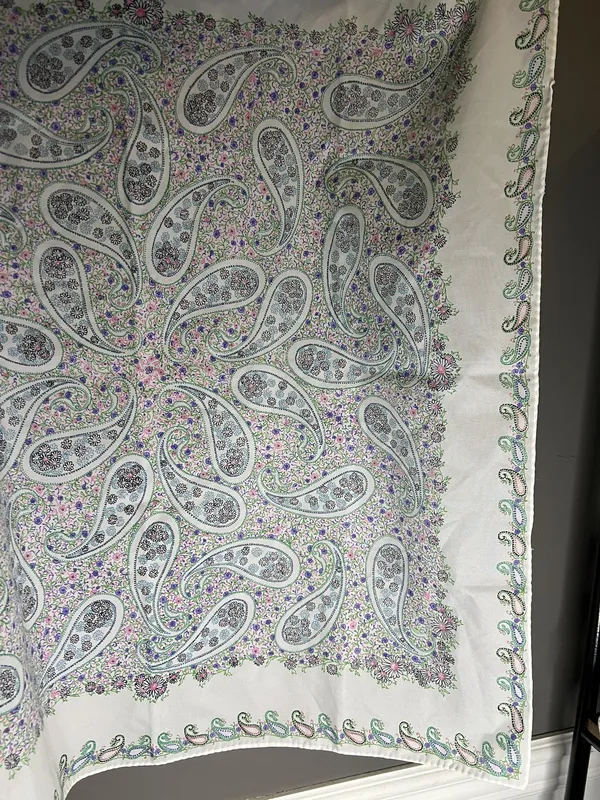 Paisley Daisy Floral Scarf Womens One Size Multicolor Satin Square Shawl Wrap - Image 4
