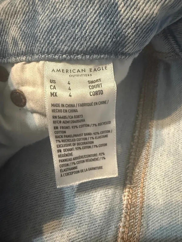 American Eagle Light Wash Curvy Super High Rise Baggy Straight Jeans Size‎ 4 - Image 6