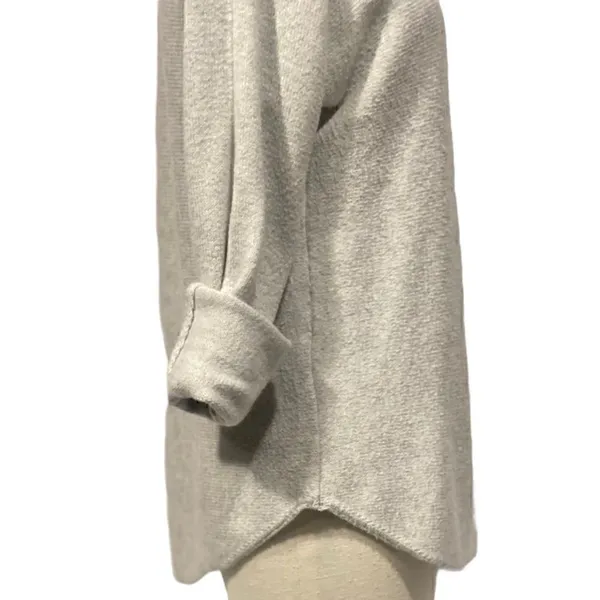 Old Navy Lightweight Grey Boat Neck Sweater - Image 5