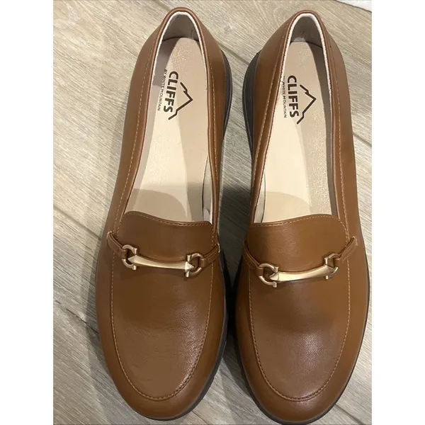 NEW Cliffs by White Mountain Flow Brown/Smooth Gold Buckle Loafer Women Size 10 - Image 2