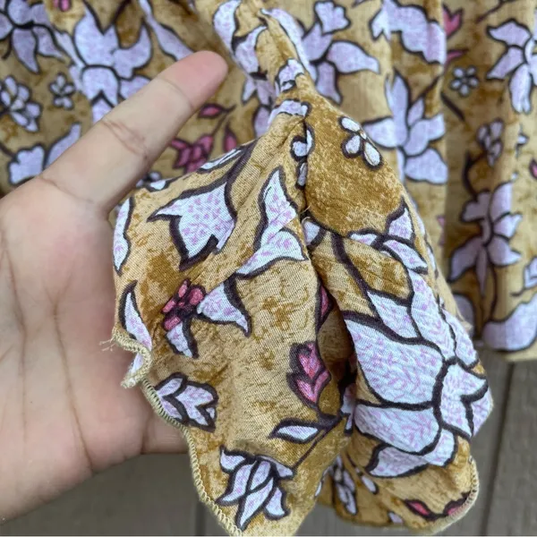 Aerie Womens Shorts Beige Tan Pink Floral Smocked Waist Flowy Size Medium - Image 7