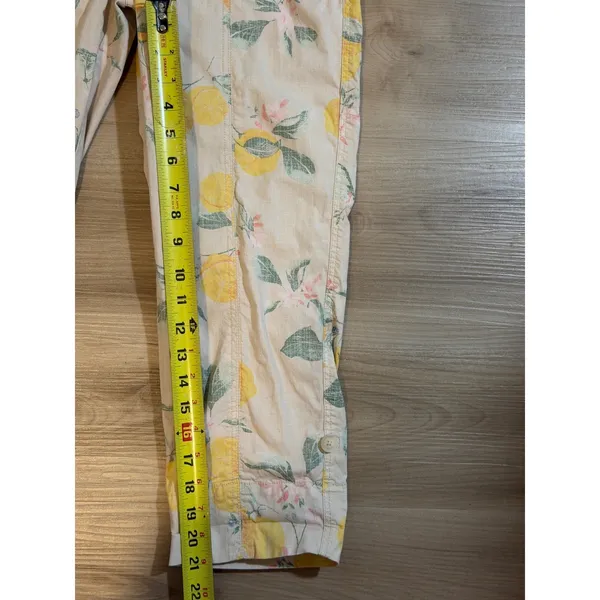 Chico's So Slimming Lemon Print Crop Cargo Pants 4 S Women Fruit Floral Casual - Image 9