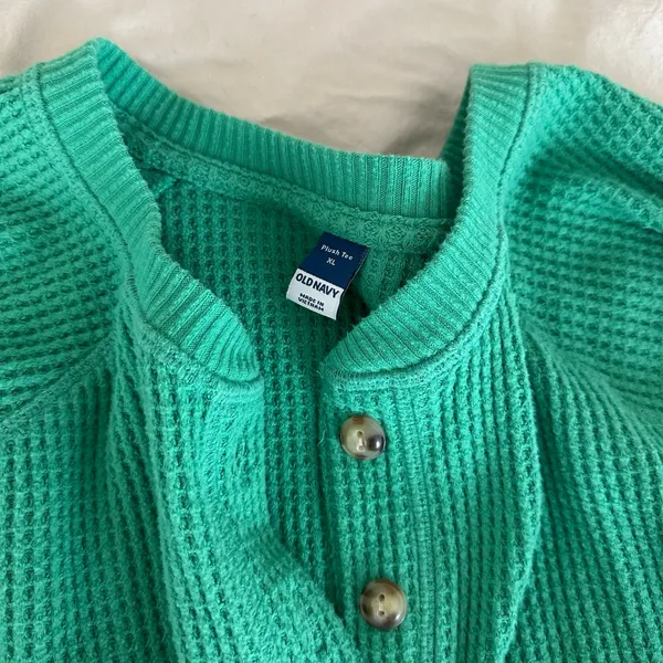 Green old navy waffle Henley  - Image 3