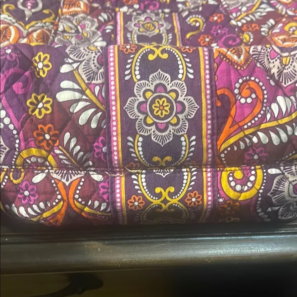 Vera Bradley Vibrant Patterned Women's shoulder Bag - Image 9