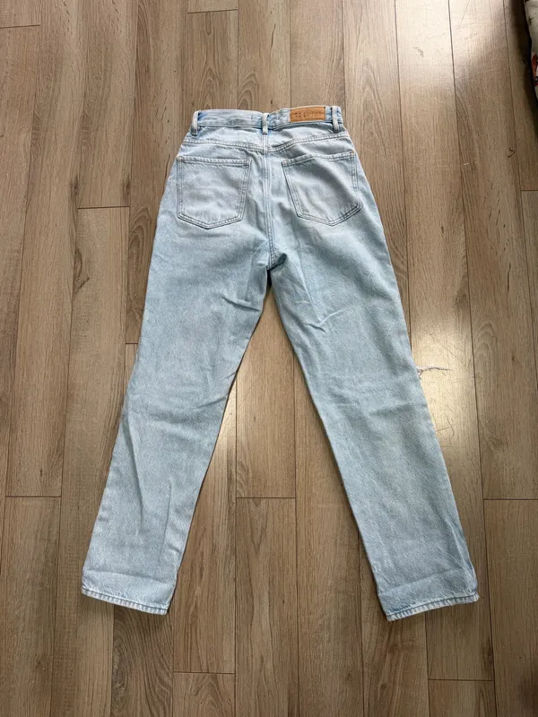 Pacsun Dad Jeans Light Wash Distressed - Image 2