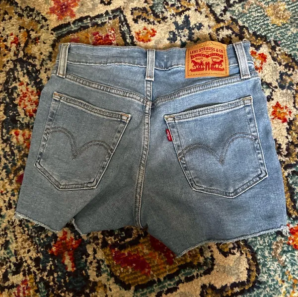 Levi’s Shorts 501 - Image 2
