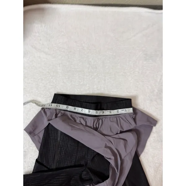 Lululemon lab Run Short 8" size 2 Dusky Lavender/Foil Glitch Neutral - Image 9