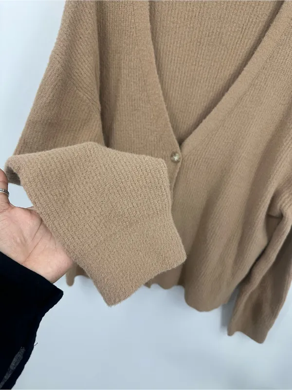 American Eagle Tan Oversized Sweater Cardigan Size Medium Boho - Image 2