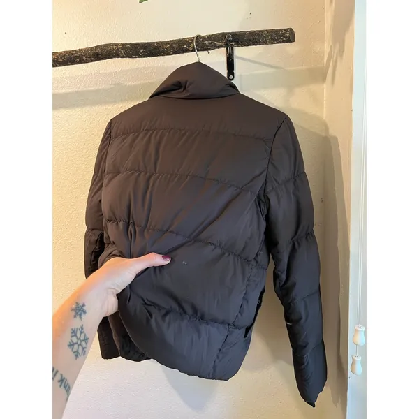 Patagonia Matte Black Silent Down Jacket Women's Size Small Snap Button Classic - Image 7