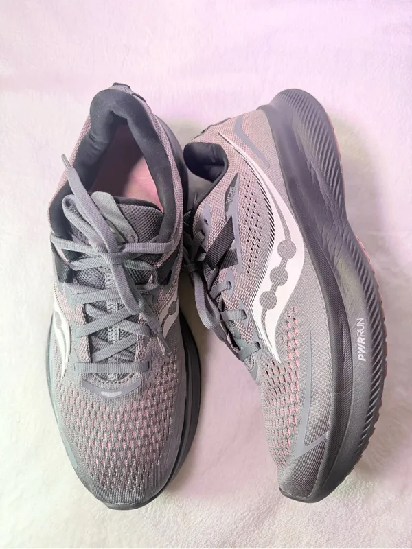 Saucony Women's Grey and Pink PWRRUN+ Running Shoe - Image 6