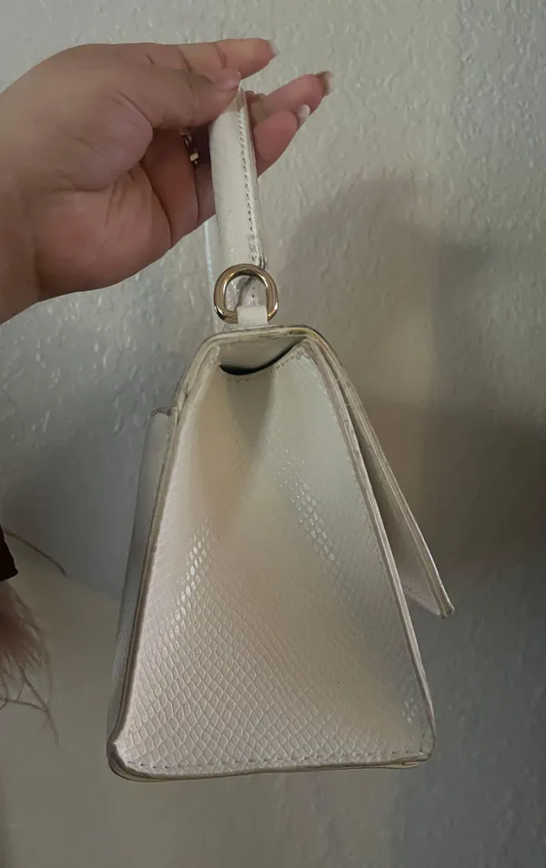 White Structured shoulder purse Handle - Image 5