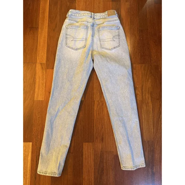 American Eagle Strigid Jeans Women’s 4R Light Wash Straight High Rise Straight - Image 2