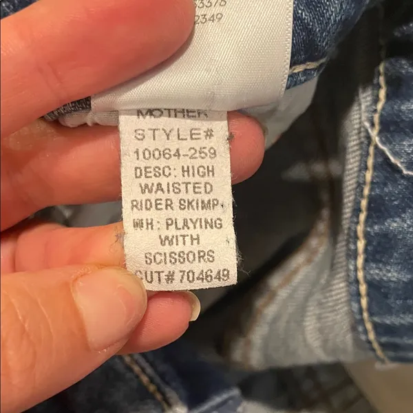 Women MOTHER Superior High Waisted Rider Skimp Jeans Wash Playing With Scissors - Image 10