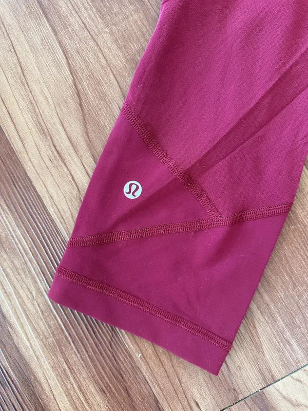 LULULEMON Pace Rival Crop *22" in Ruby Wine Sz. 6 - Image 9