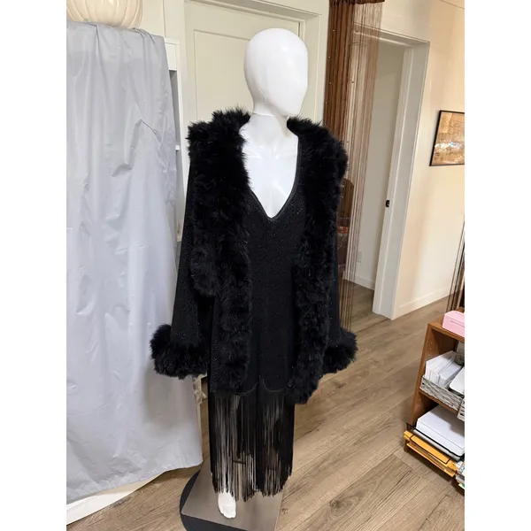 Women 2pc Black Gatsby fringe dress & faux fur trim Jacket. Roaring 20's - Image 3