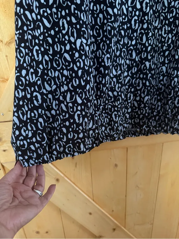 Chico's Zenergy Neema Bungee Hem Shirt Dress Animal Print Pockets Size Small - Image 7