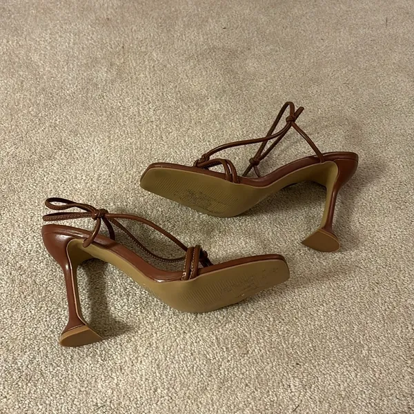 Halston Heels Brown Size 9 - Image 5